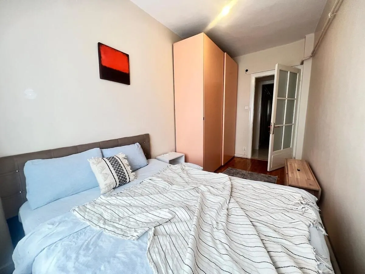Two Flats With 6Br, 4Ba Appartement Istanboel 0*,  Turkije