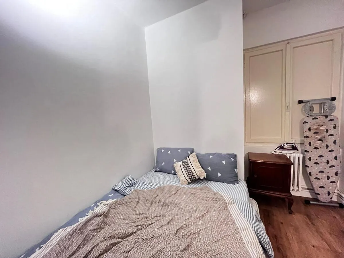 Two Flats With 6Br, 4Ba Appartement Istanboel
