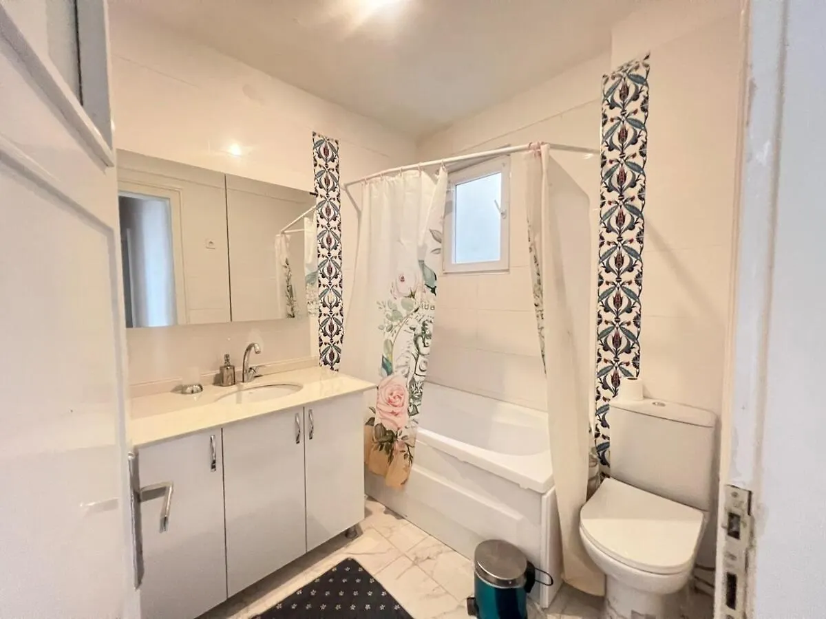 Two Flats With 6Br, 4Ba Appartement Istanboel 0*,