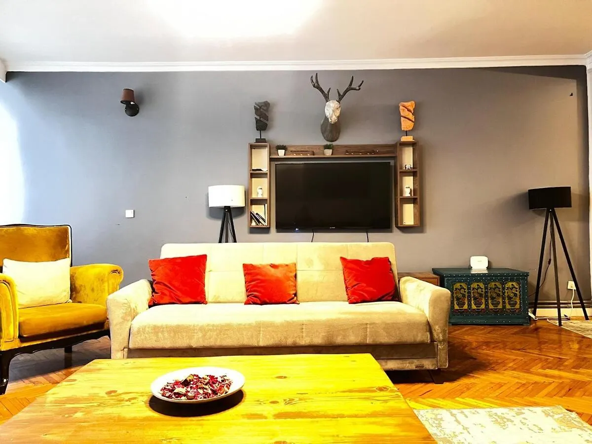 Апартаменты Two Flats With 6Br, 4Ba Стамбул